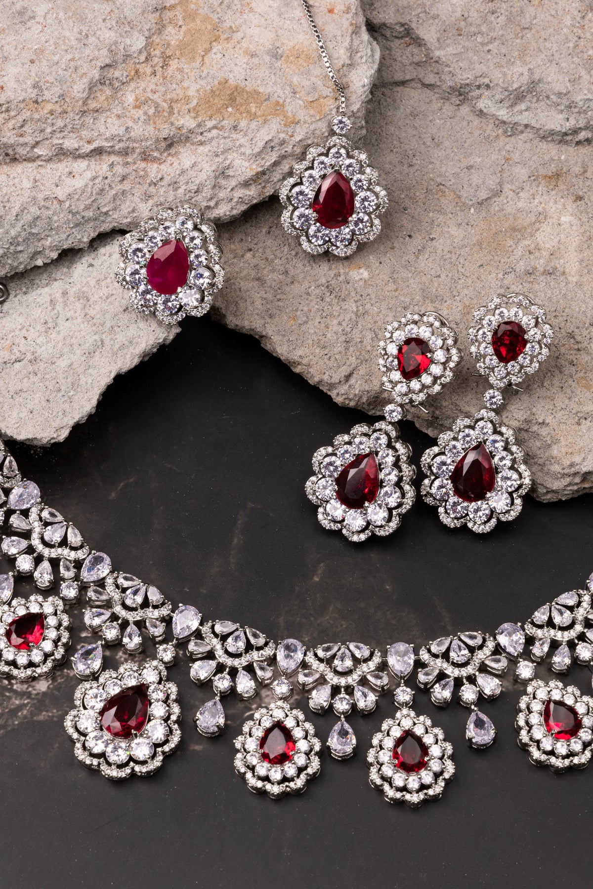Saanj Ruby Necklace