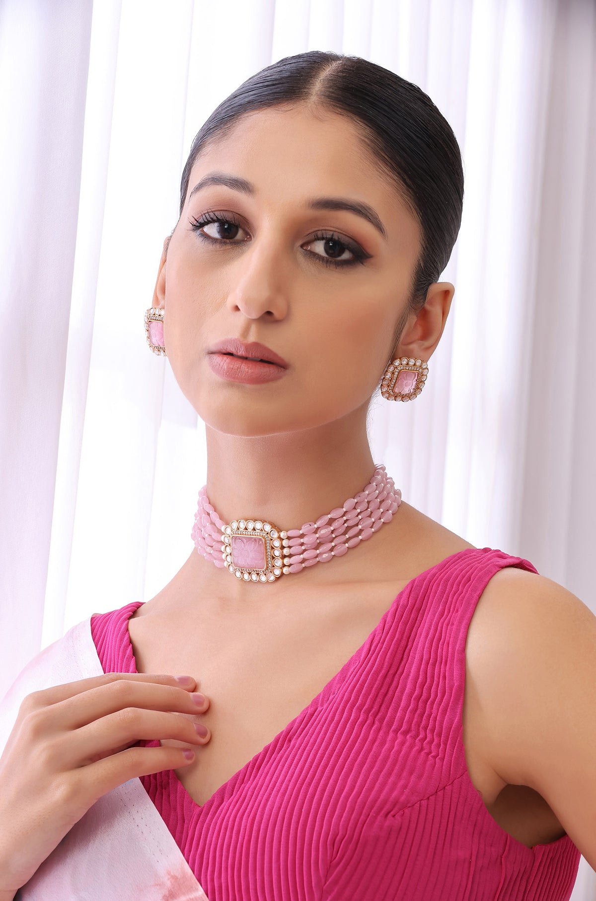 Mawra Rose Quartz Necklace