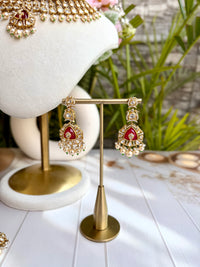 Suhaila Ruby Emerald Moissanite Necklace