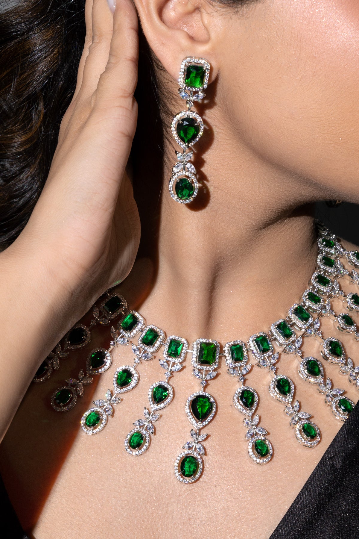 Ashika Emerald Necklace