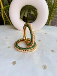 Shaila Emerald Polki Bangle