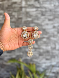 Parineeti Danglers Teeka Set