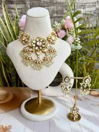 Suhera Fluorite Necklace Set