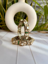 Shabina Emerald Polki Bangle