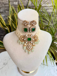 Tarushi Emerald Choker Set