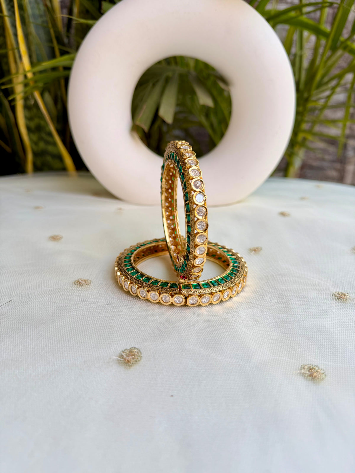 Shaila Emerald Polki Bangle