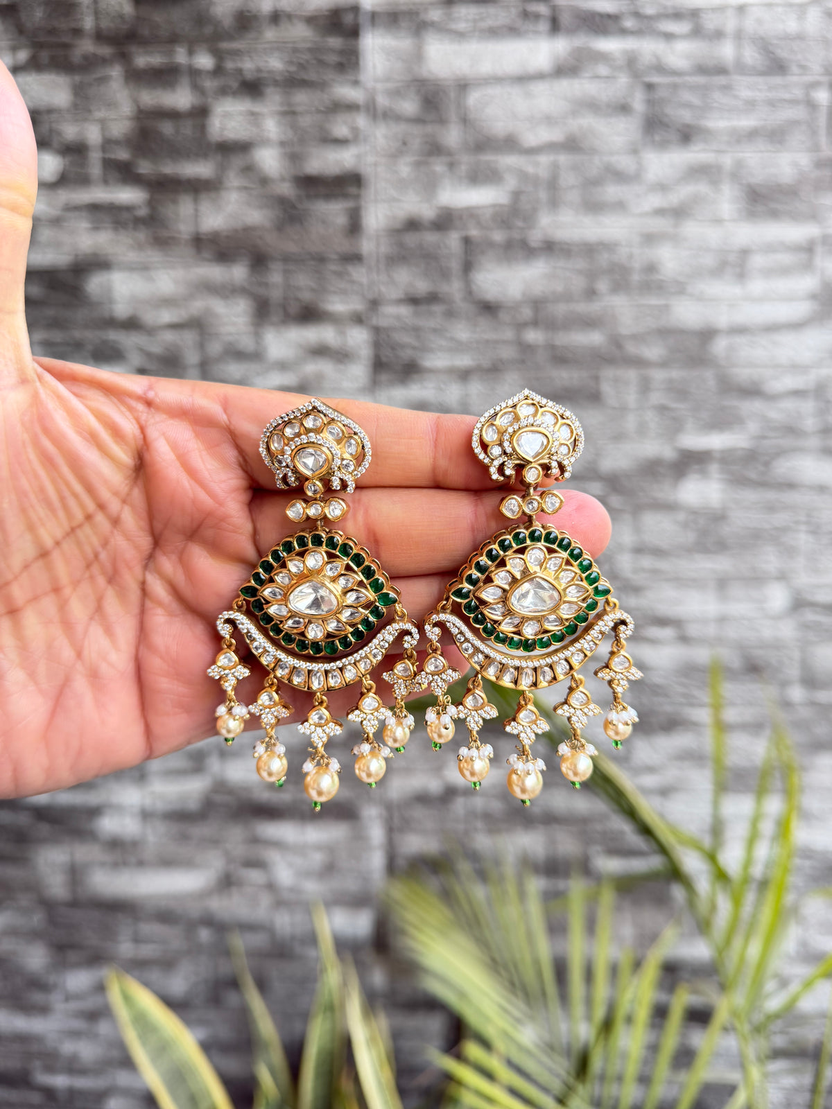Saanvi Emerald Polki Chandbali