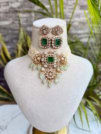 Tarushi Emerald Choker Set