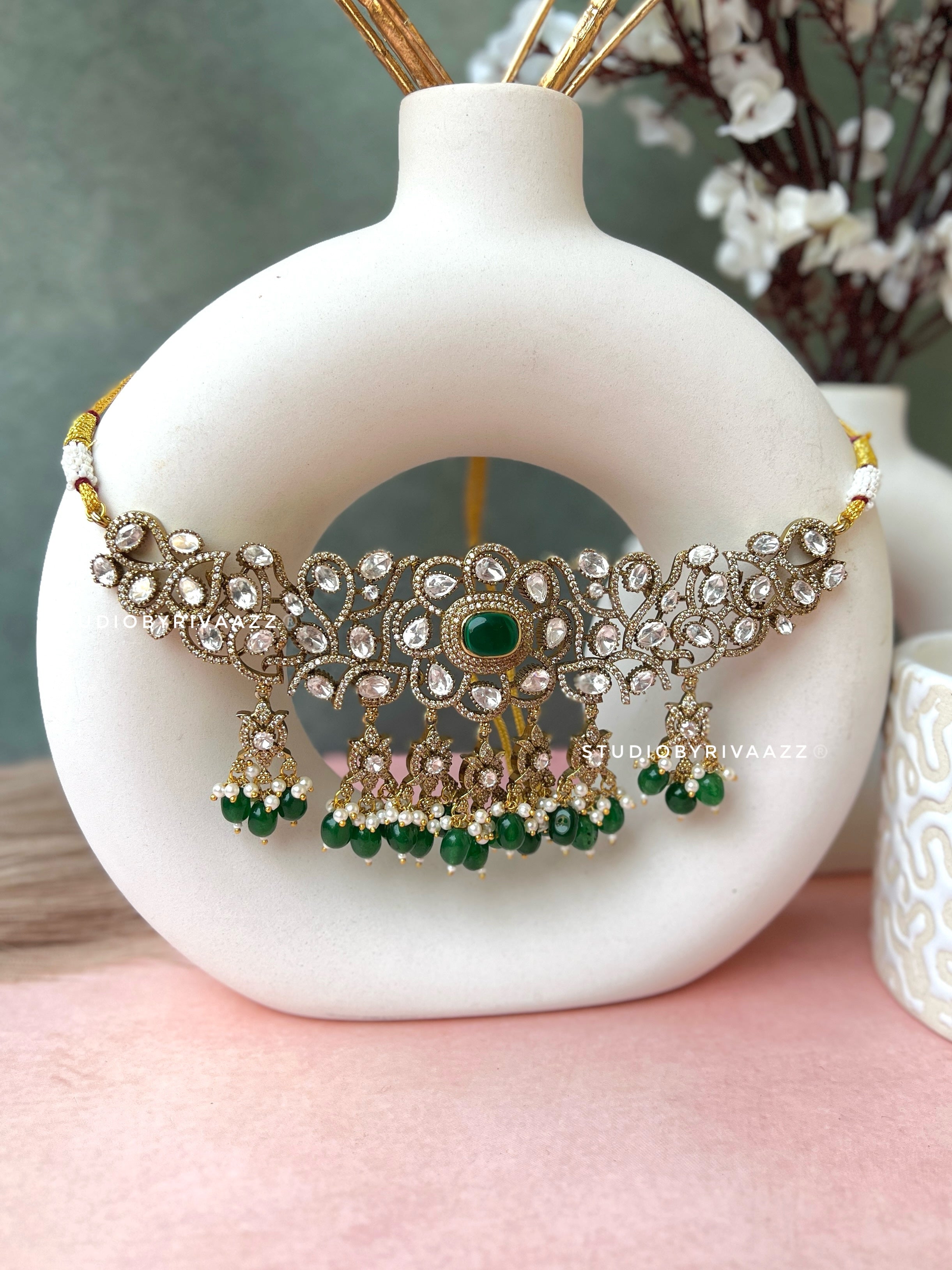 Polki emerald deals choker