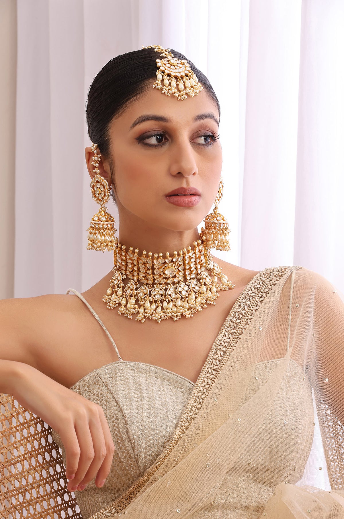 Kareena Pearl White Choker Set