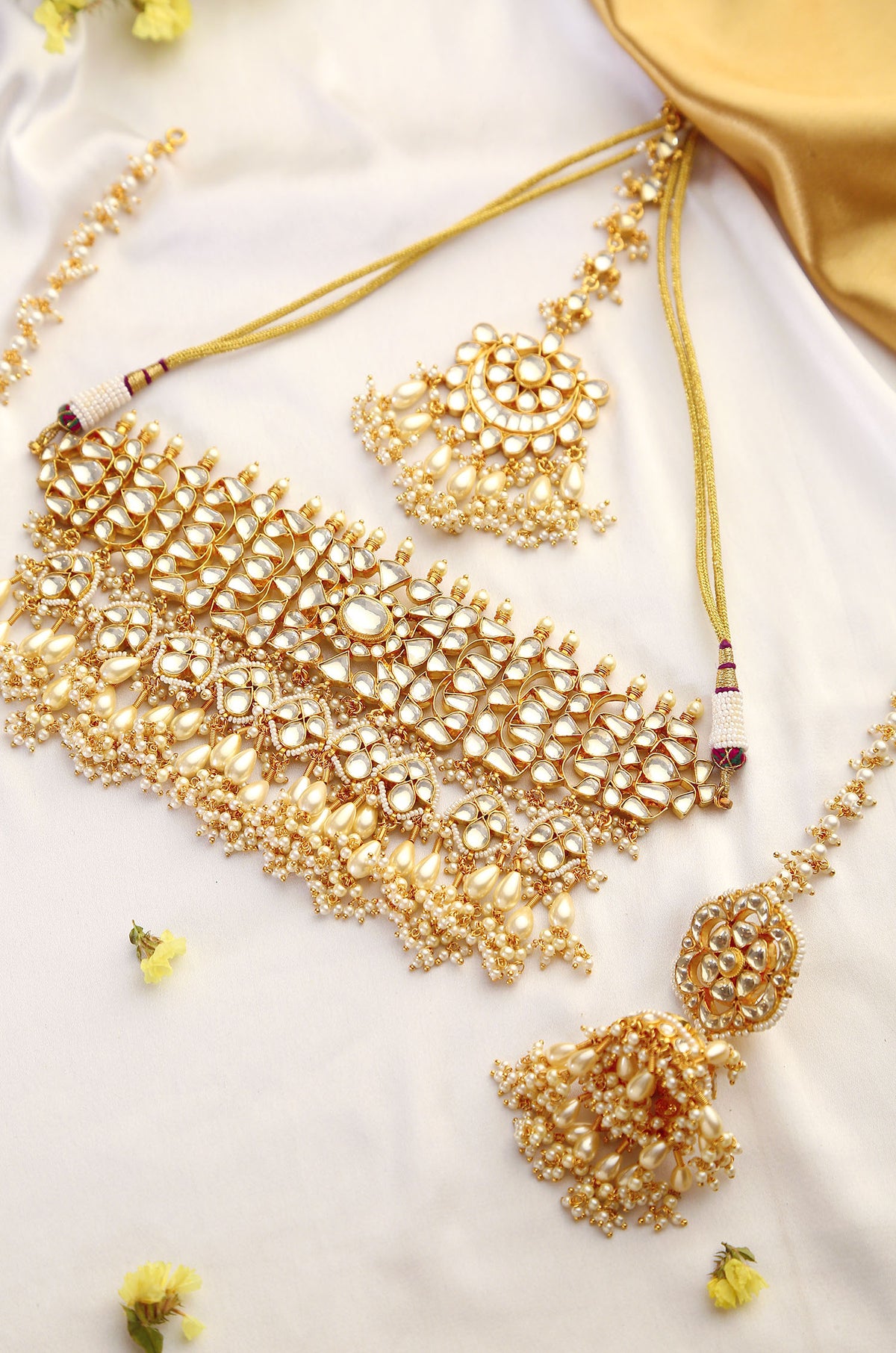 Kareena Pearl White Choker Set