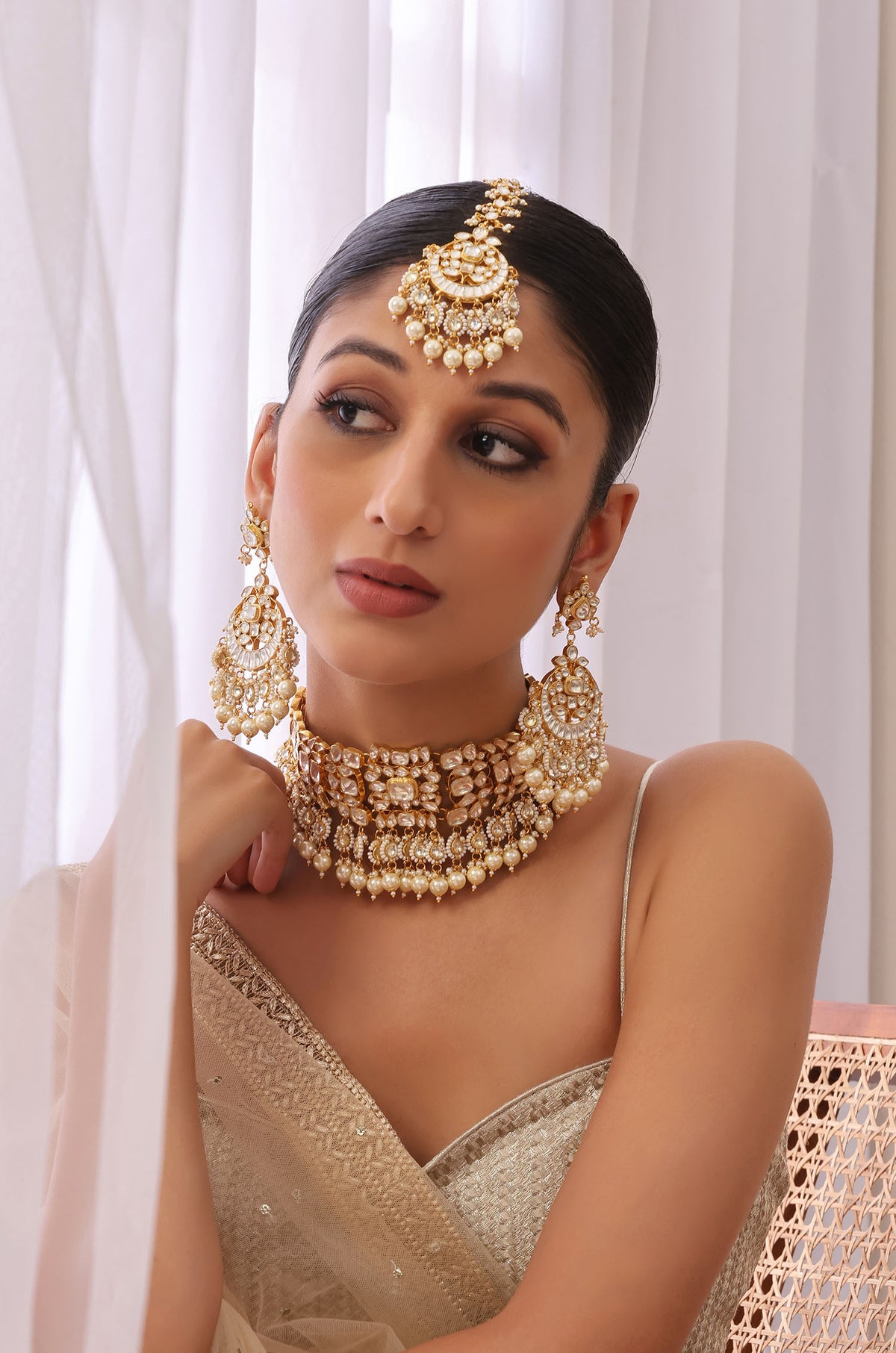 Manzira Kundan Pearl Choker Set