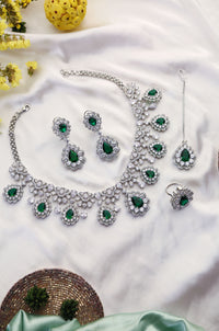 Saanj Emerald Necklace